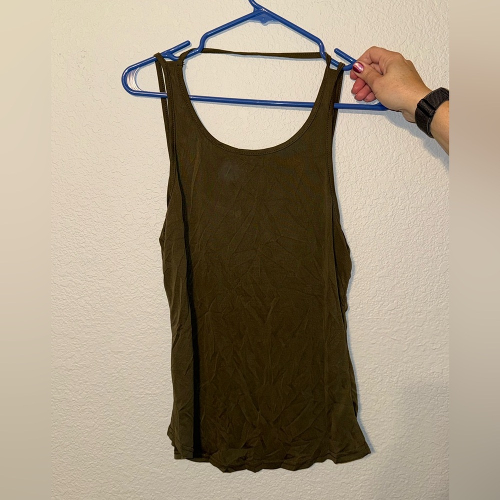 OYANUS ARMY GREEN TANK TOP